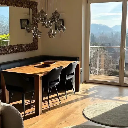 Traumhaus Mit Herrlichem Blick Prázdninový dům